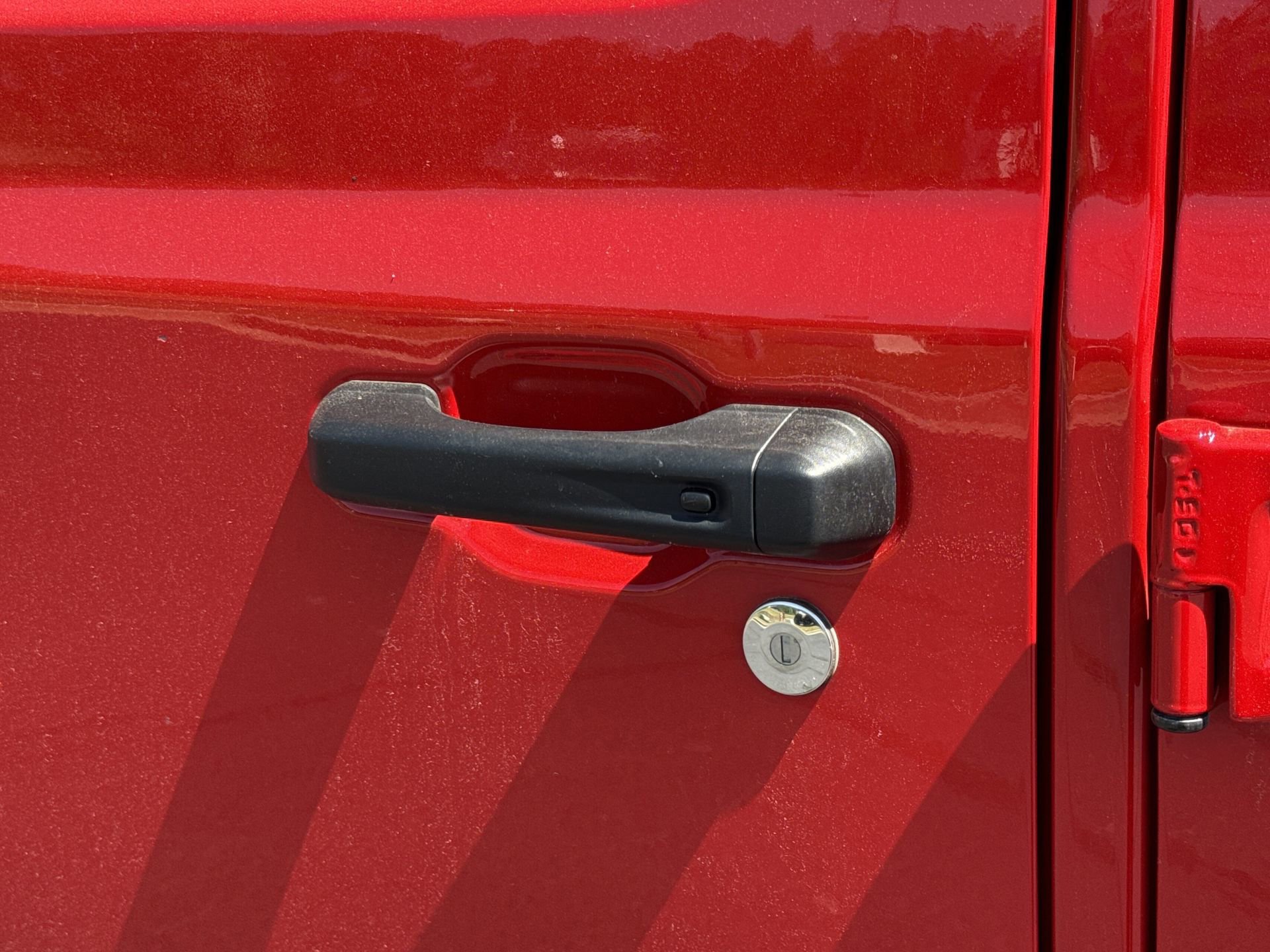 Used 2025 Jeep Wrangler Unlimited Sahara AWD/4WD image 25