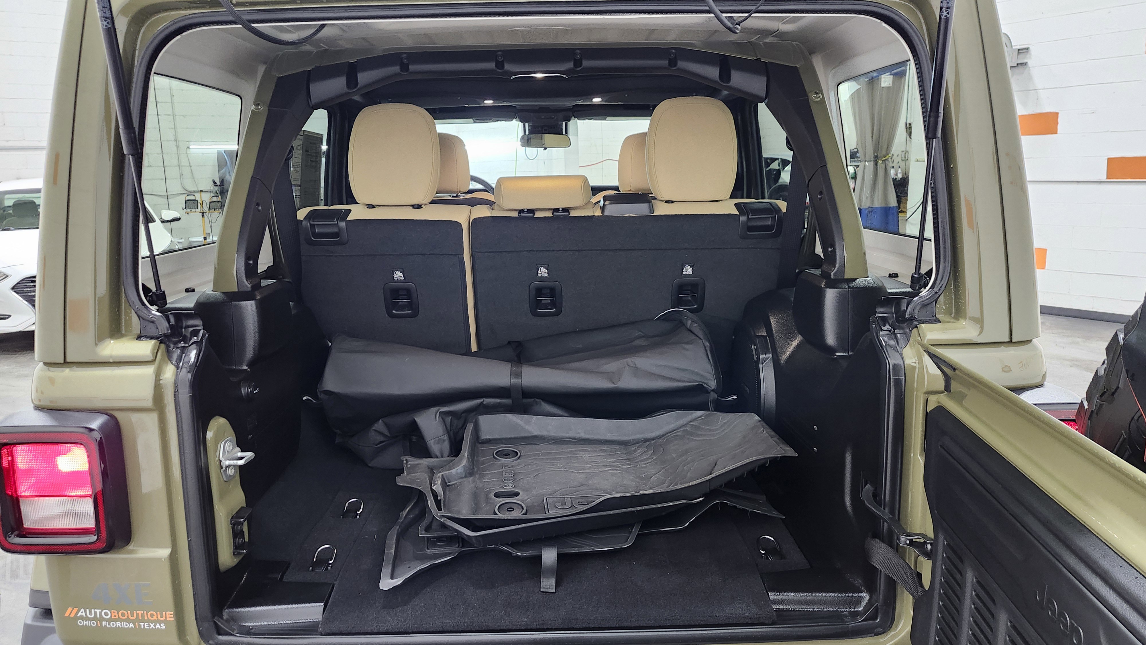 Used 2025 Jeep Wrangler Unlimited Sport S 4xe image 21