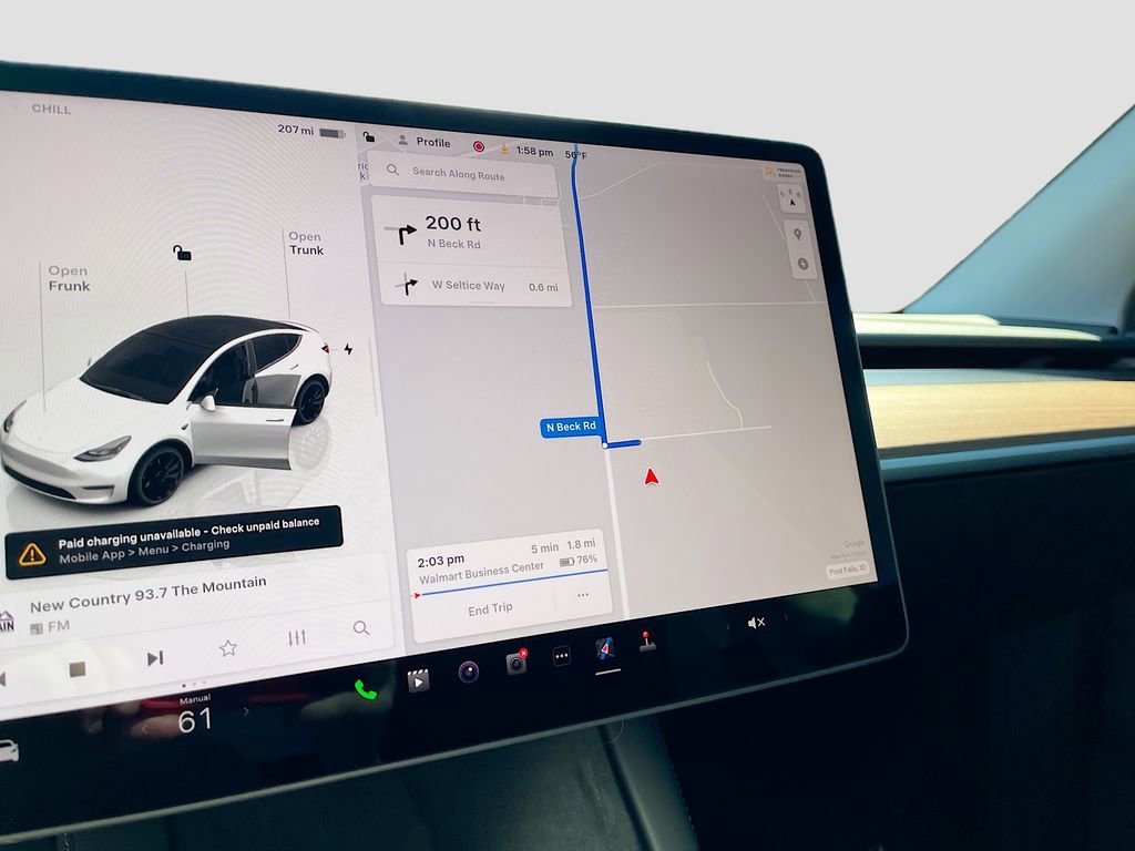 Used 2024 Tesla Model Y Performance image 12