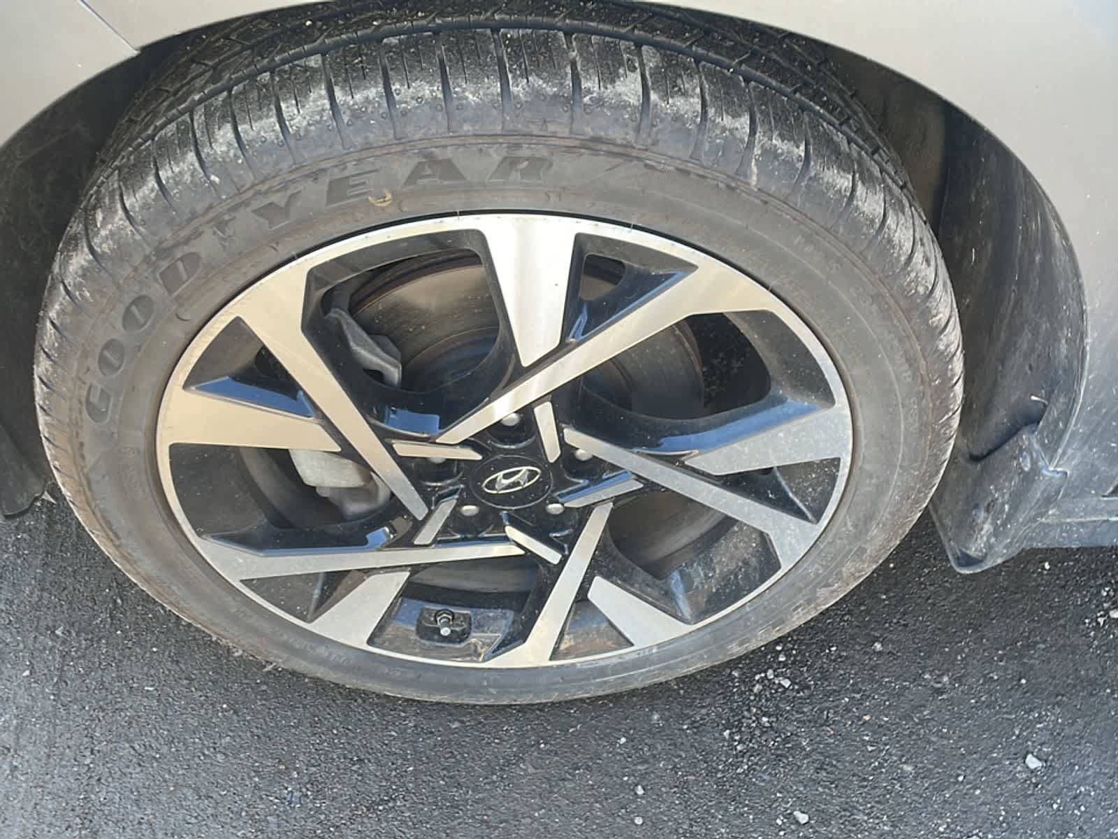 Used 2022 Hyundai Kona Limited AWD/4WD image 22