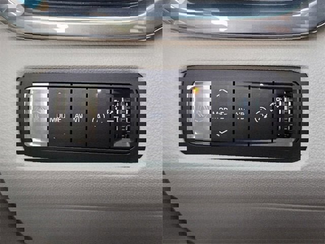 New 2026 GMC Acadia Denali w/ Super Cruise Package image 22