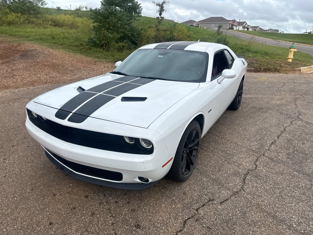 Used 2016 Dodge Challenger R/T w/ Blacktop Package RWD image 7