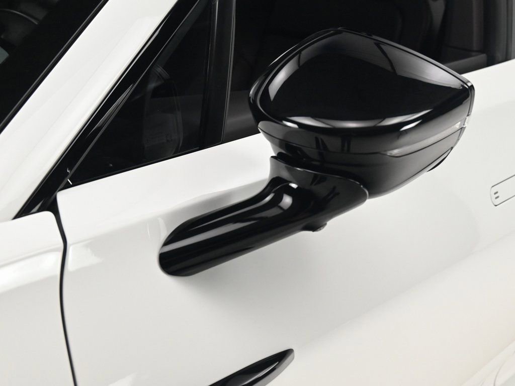 New 2026 Aston Martin DBX 707 image 21