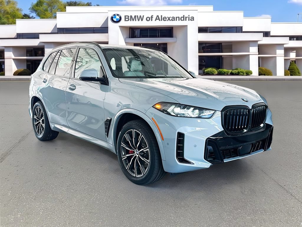 Used 2026 BMW X5 xDrive40i w/ M Sport Package AWD/4WD image 3
