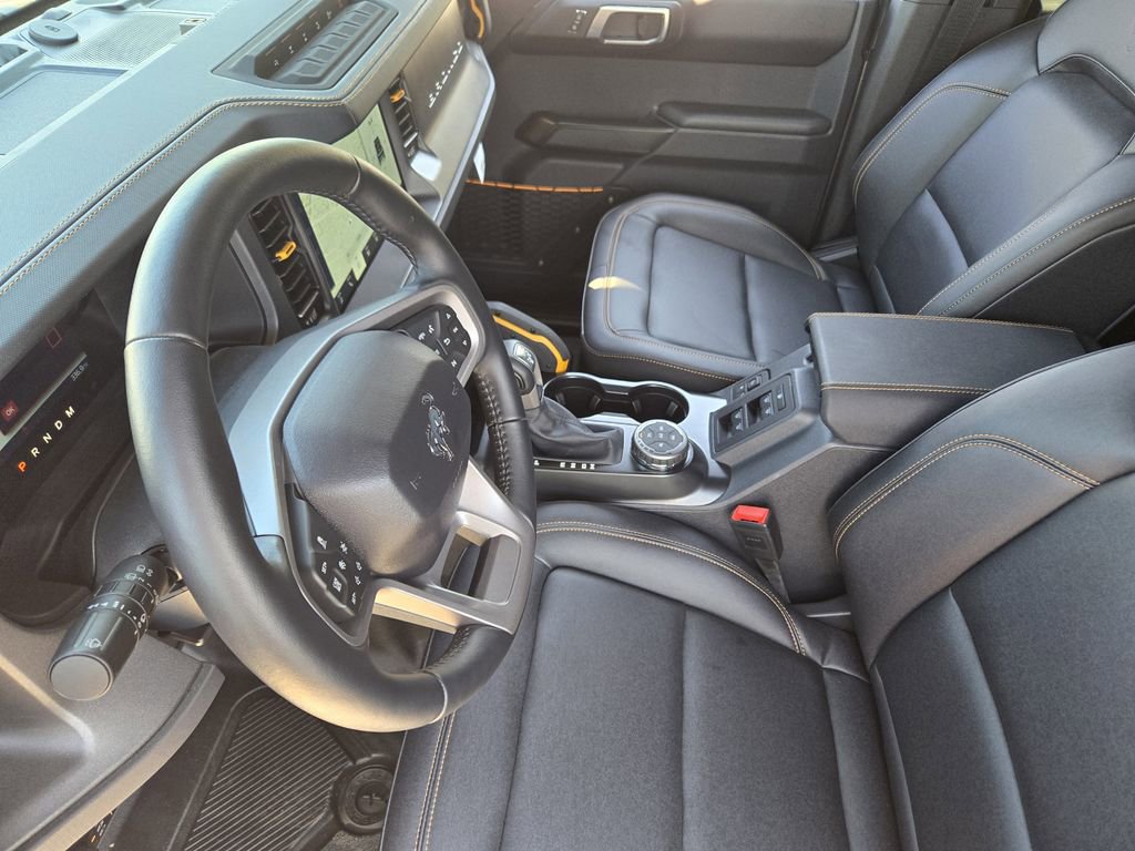 Used 2024 Ford Bronco Badlands image 14
