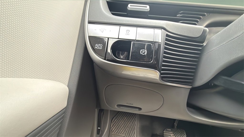 Used 2022 Hyundai Ioniq 5 SE w/ Cargo Package image 28