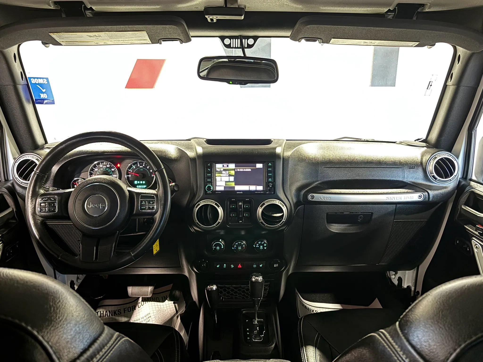 Used 2015 Jeep Wrangler Unlimited Rubicon w/ Connectivity Group AWD/4WD image 16