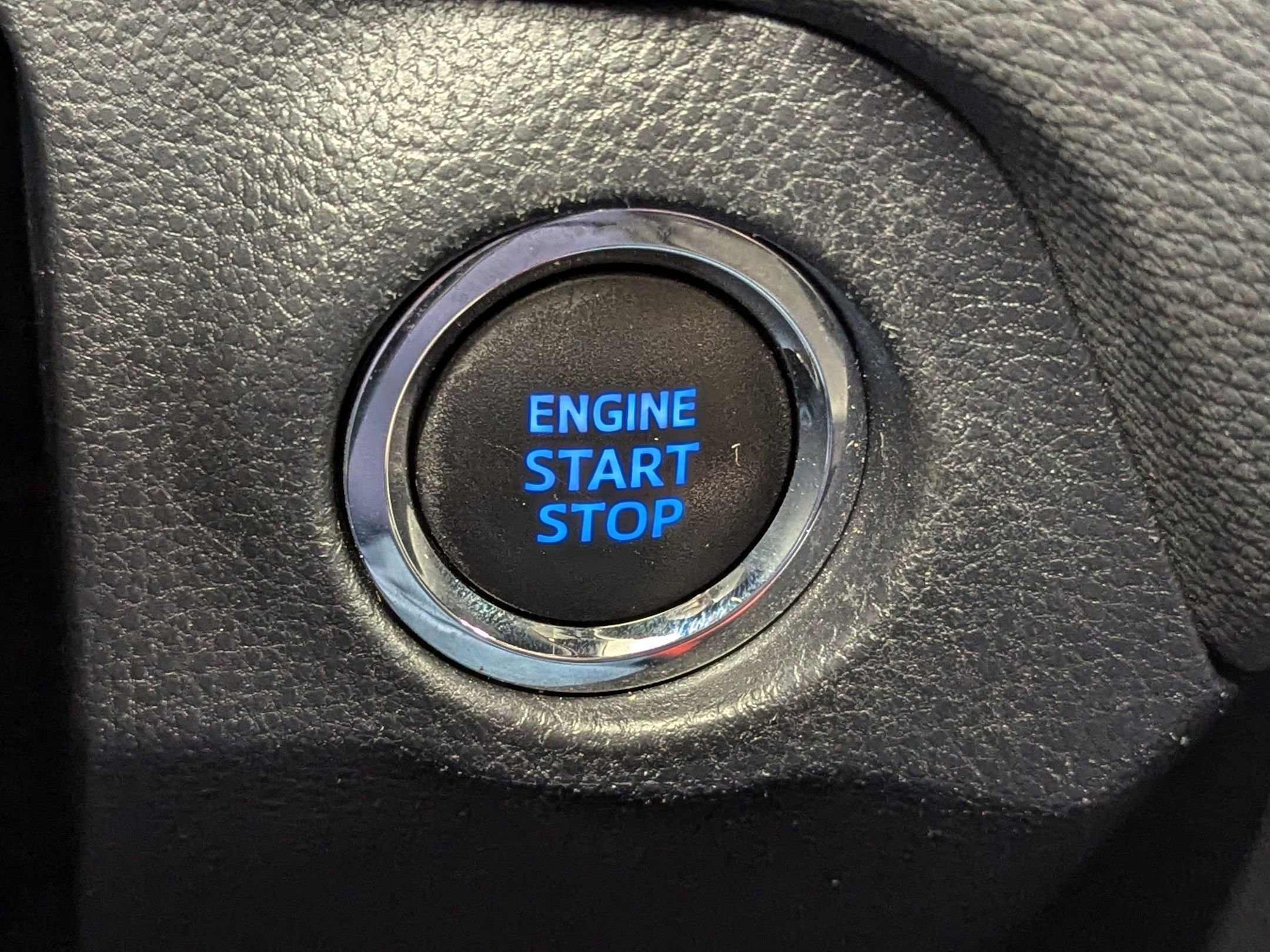 Used 2020 Toyota RAV4 TRD Off-Road image 33