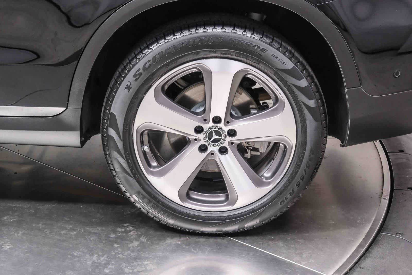 Used 2022 Mercedes-Benz GLC 300 image 9