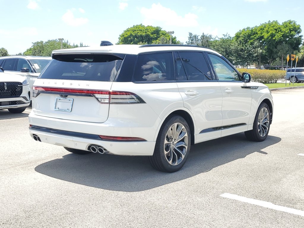 New 2026 Lincoln Aviator 2WD image 6