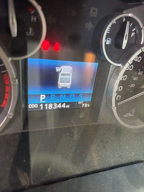 Used 2015 Toyota Tundra Limited w/ Limited Premium Package image 6