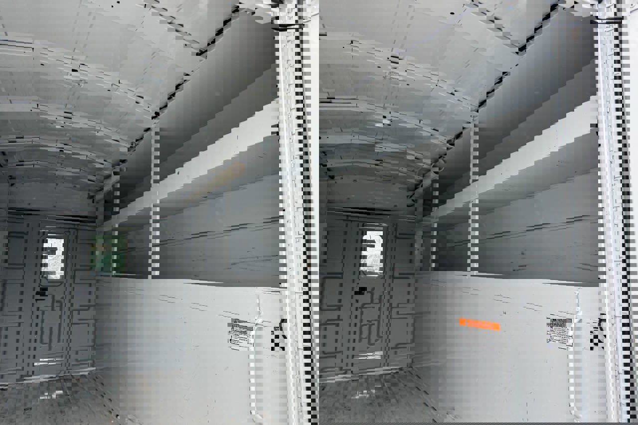 Used 2024 Ford E-450 and Econoline 450 Super Duty w/ Power Windows & Locks Group RWD image 19