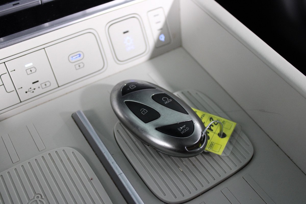 Used 2025 Hyundai Santa Fe Calligraphy FWD image 43