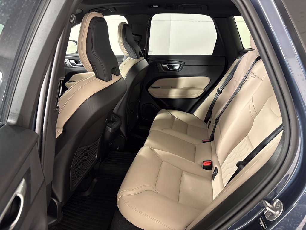 Used 2026 Volvo XC60 B5 Plus AWD/4WD image 24