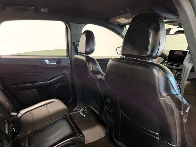 Used 2025 Ford Escape ST-Line Select AWD/4WD image 14