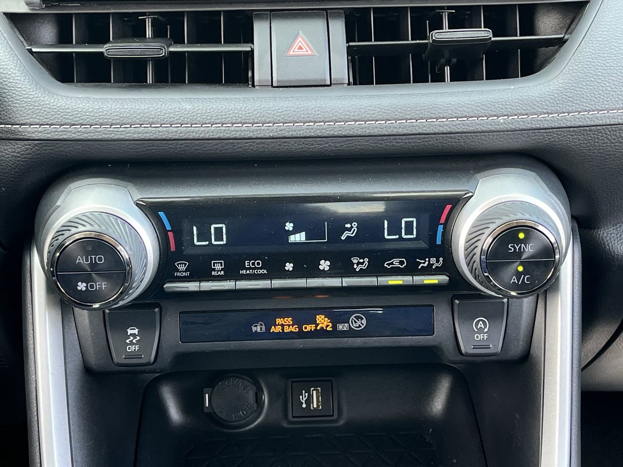 Used 2024 Toyota RAV4 XLE image 18