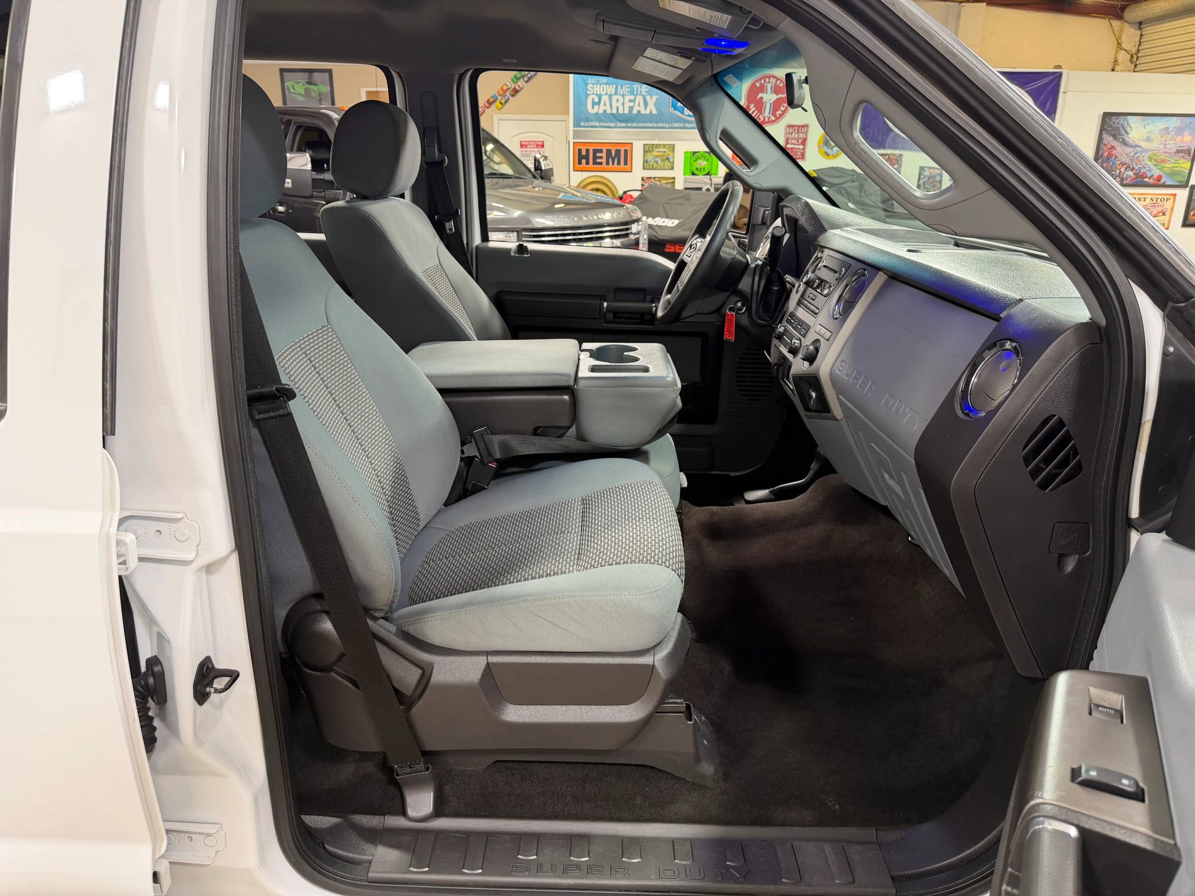Used 2015 Ford F350 XLT AWD/4WD image 21