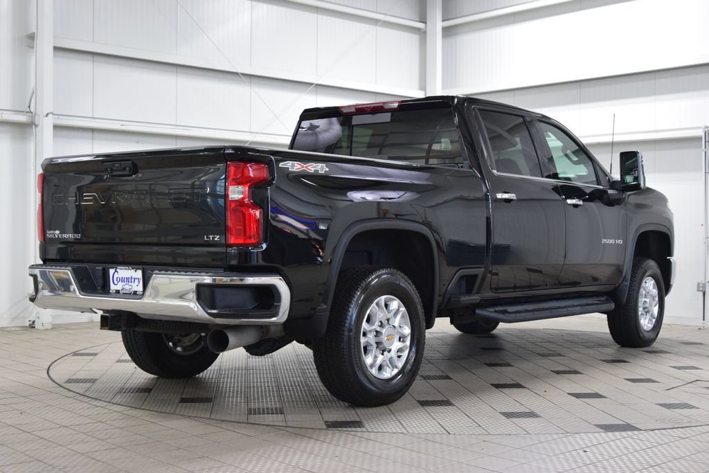 Used 2024 Chevrolet Silverado 2500 LTZ w/ LTZ Convenience Package AWD/4WD image 8