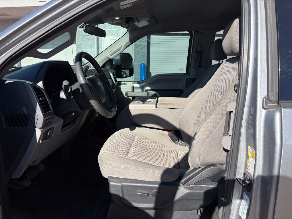 Used 2021 Ford F250 XLT w/ XLT Premium Package AWD/4WD image 16