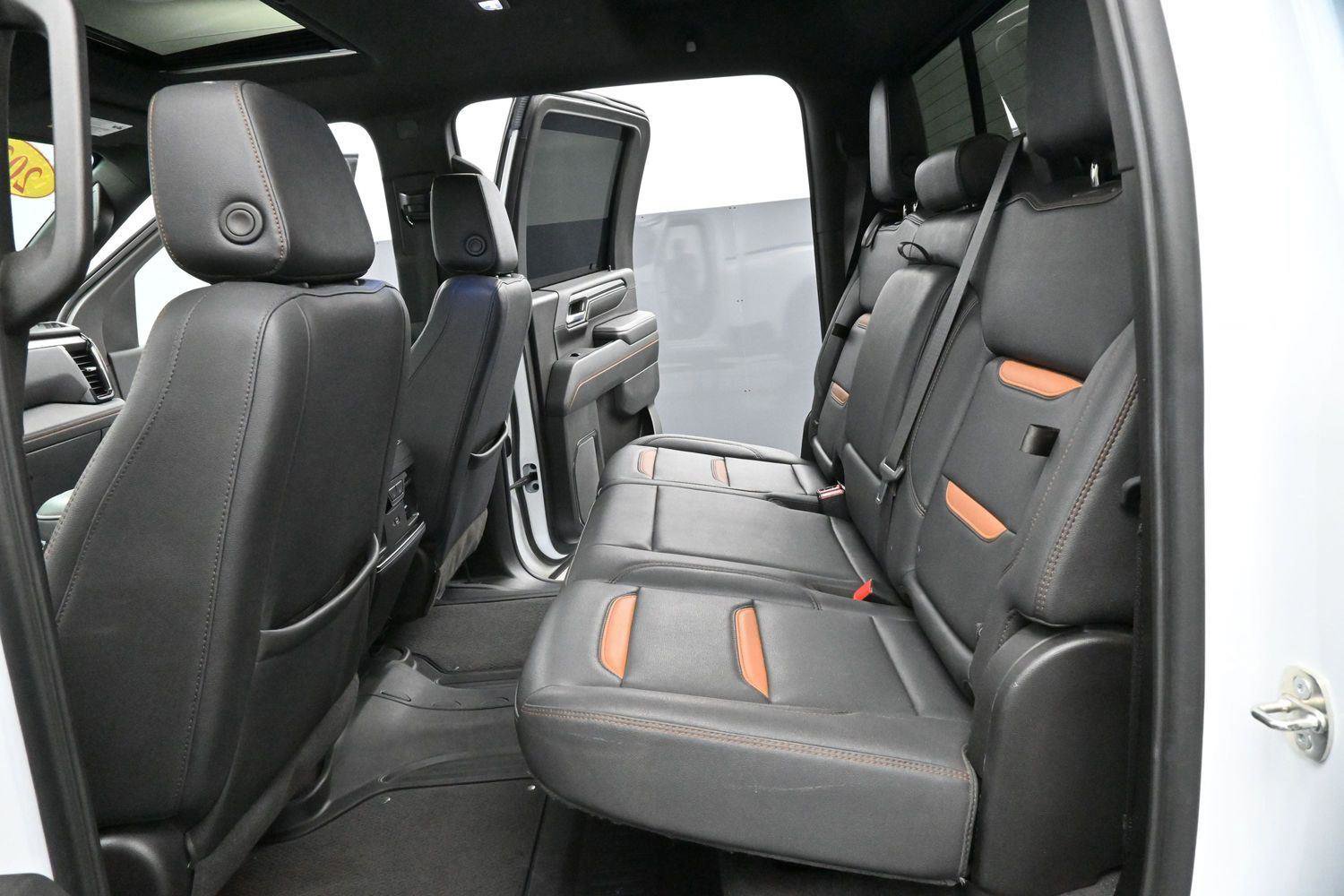 Used 2024 GMC Sierra 2500 AT4 w/ AT4 Premium Plus Package AWD/4WD image 30