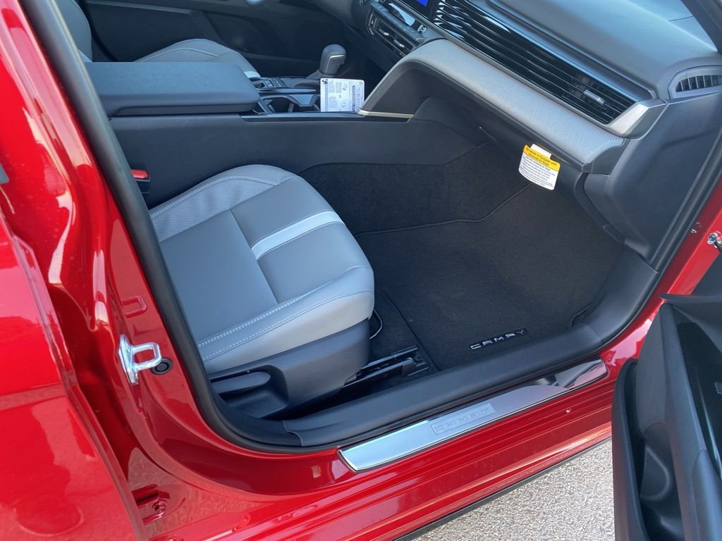 New 2026 Toyota Camry SE image 12