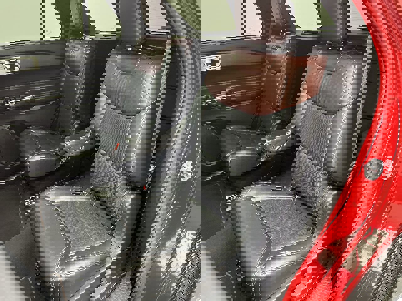 Certified 2023 Ford Explorer Platinum w/ Equipment Group 601A AWD/4WD image 14