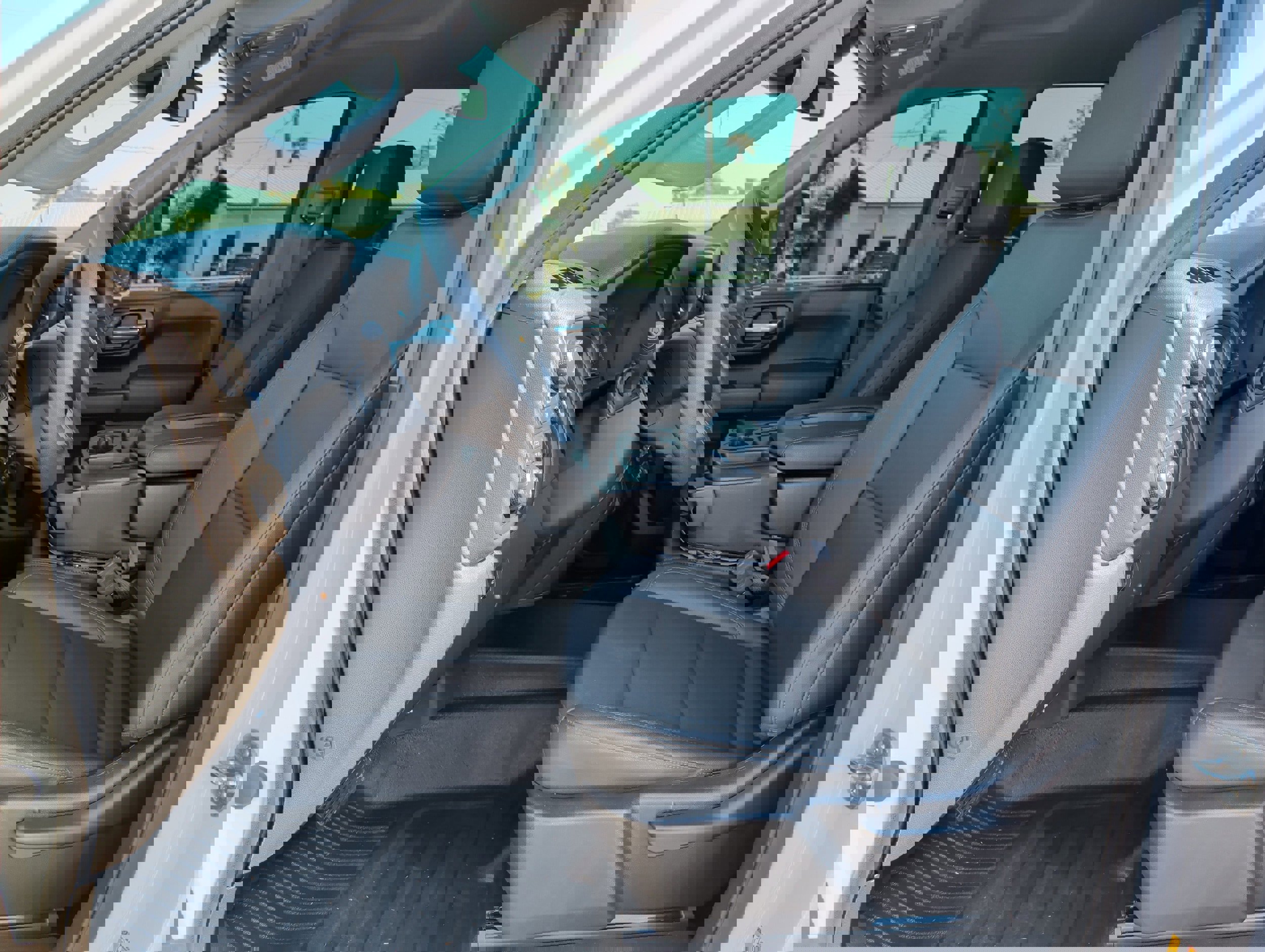 Used 2025 Chevrolet Silverado 1500 W/T w/ WT Value Package image 12