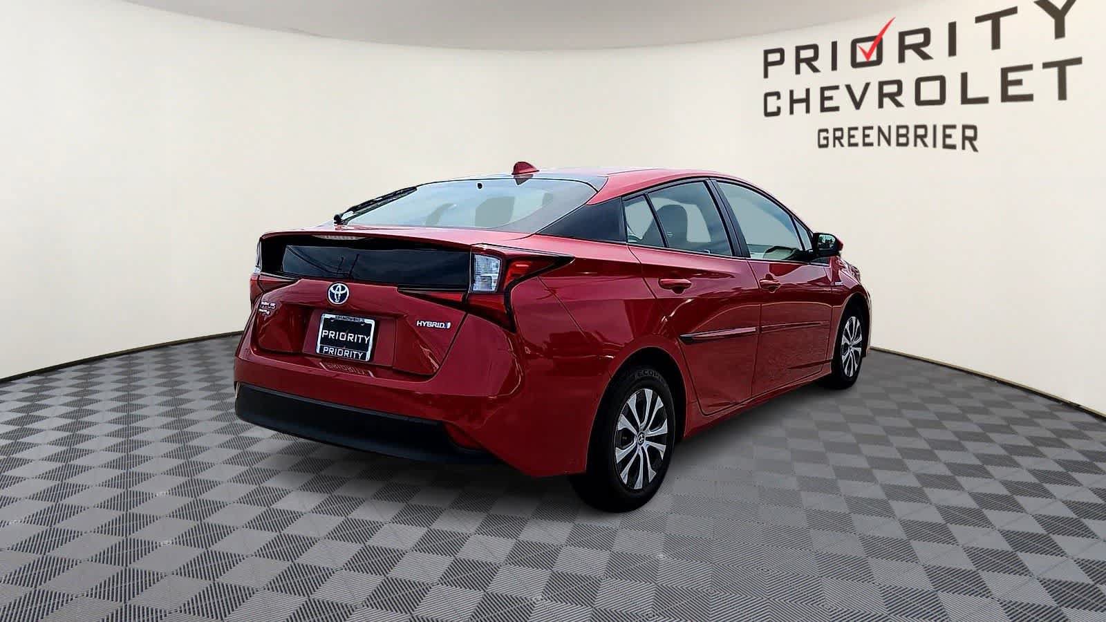 Used 2022 Toyota Prius LE AWD/4WD image 8