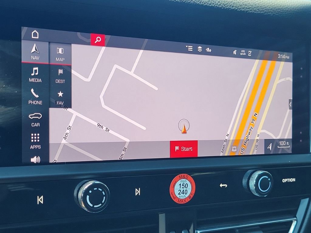 Certified 2025 Porsche Macan image 30