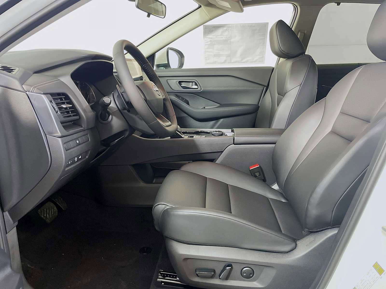 New 2026 Nissan Rogue SV image 4