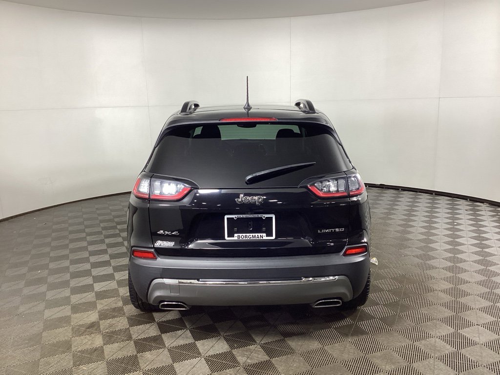 Used 2022 Jeep Cherokee Limited w/ Elite Package AWD/4WD image 3