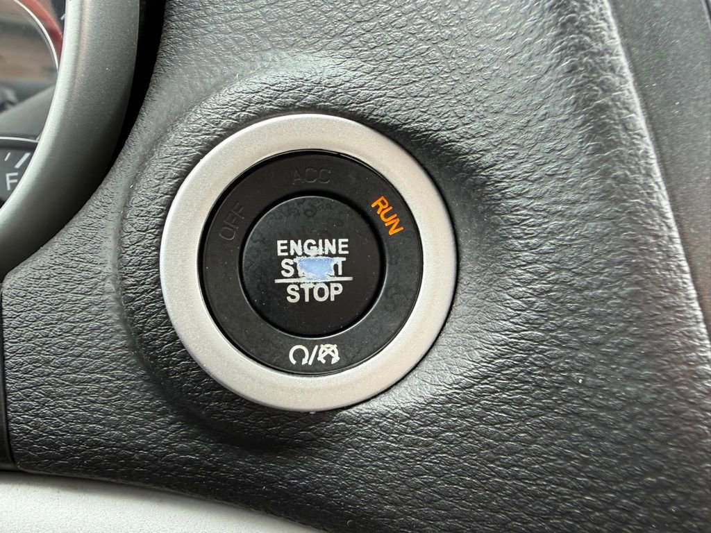 Used 2018 Dodge Journey SE image 17