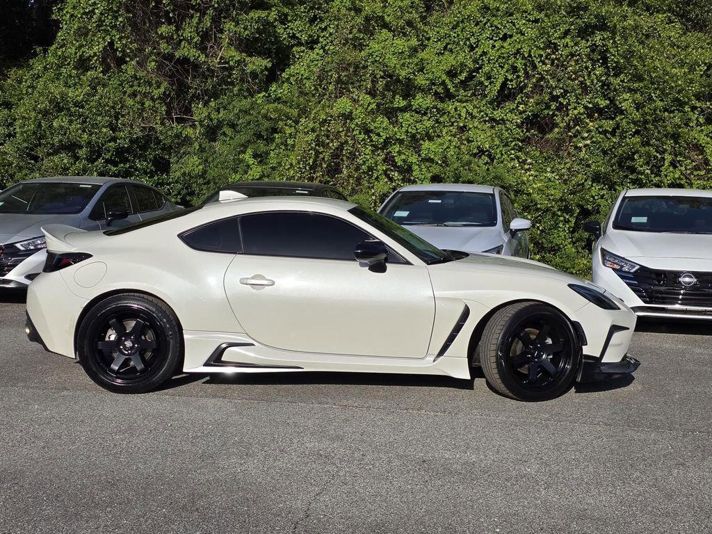 Used 2022 Toyota GR86 Premium RWD image 33