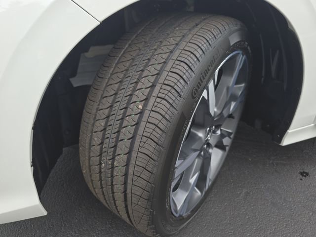 New 2026 Honda Civic FWD Hybrid Sedan image 33