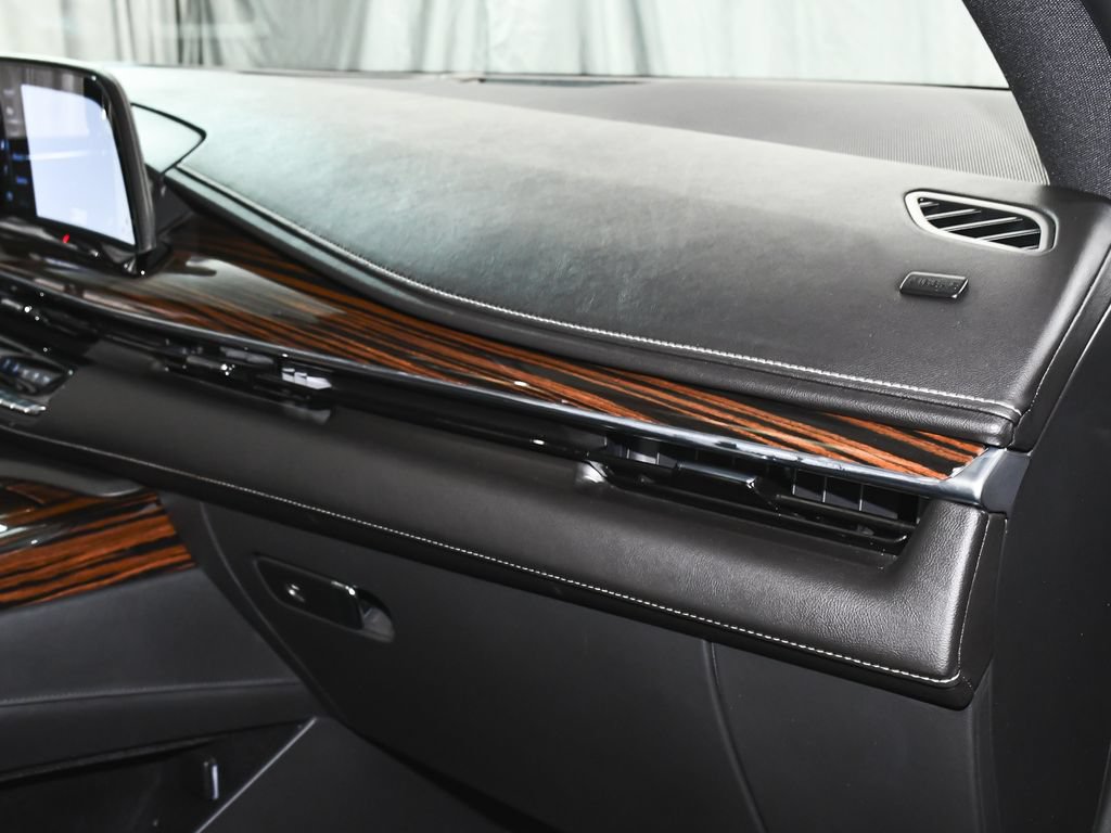 Used 2023 Cadillac Escalade Premium Luxury AWD/4WD image 65