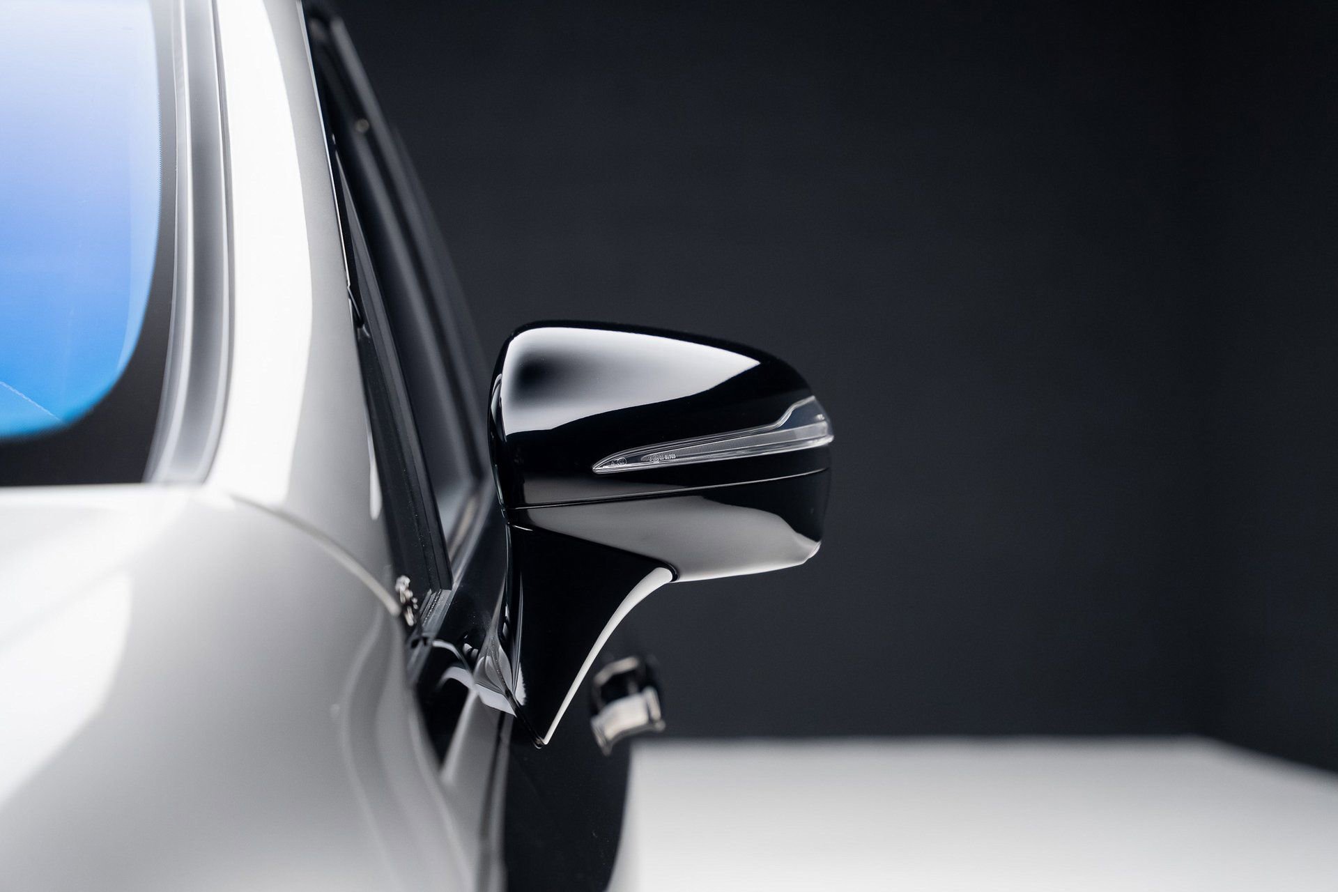 Used 2024 Mercedes-Benz Maybach EQS 680 4MATIC image 14