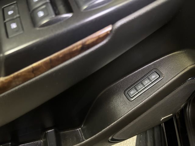 Used 2018 Chevrolet Suburban LT image 47