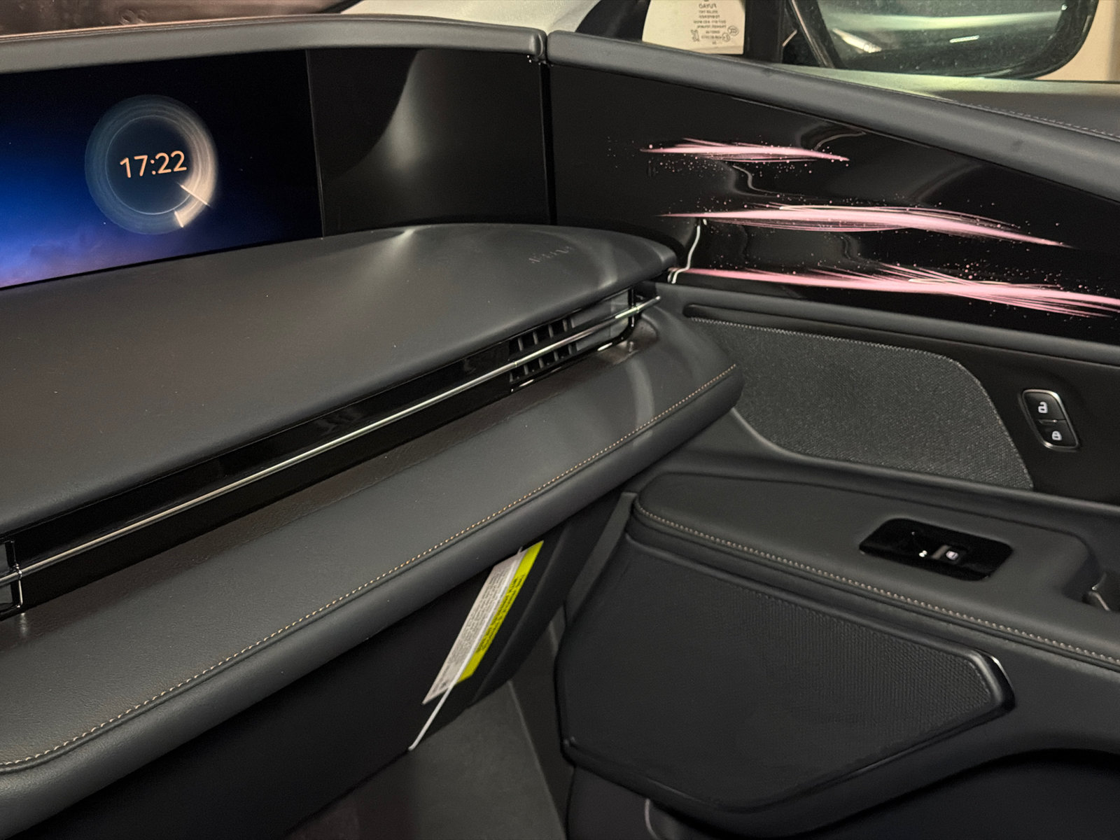 New 2026 Lincoln Nautilus Premier AWD/4WD image 32