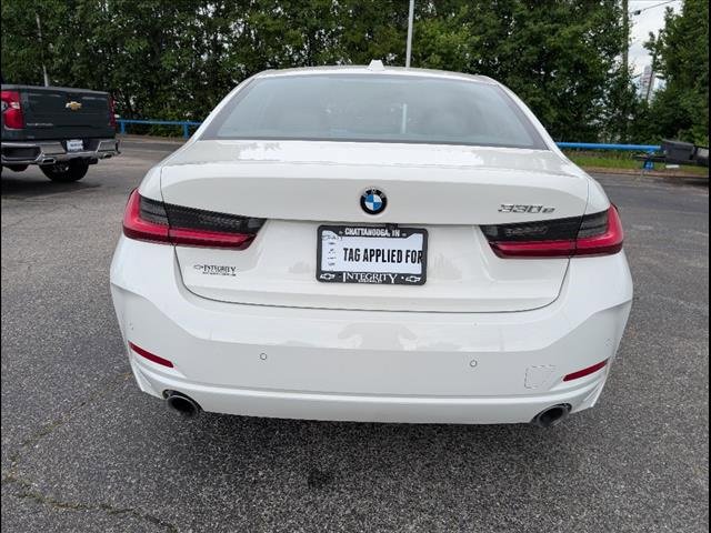 Used 2023 BMW 330e image 10