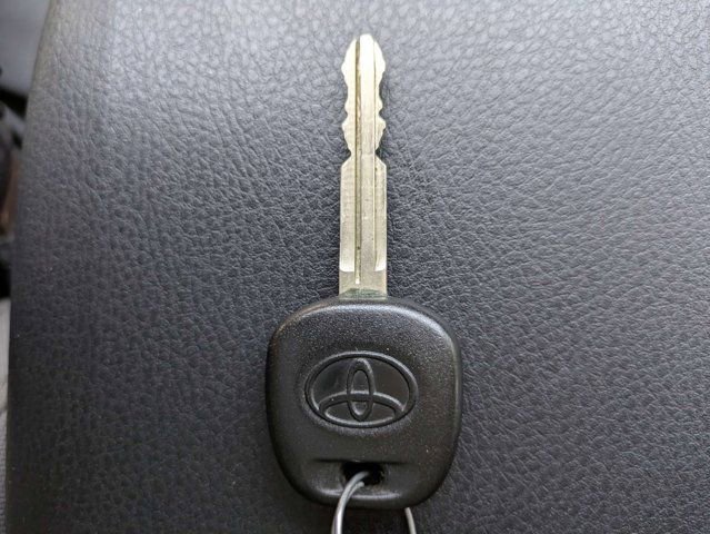 Used 2017 Toyota Tacoma SR RWD image 27