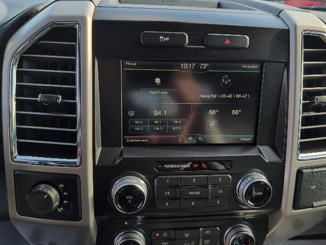 Used 2015 Ford F150 Lariat w/ Equipment Group 502A Luxury AWD/4WD image 29