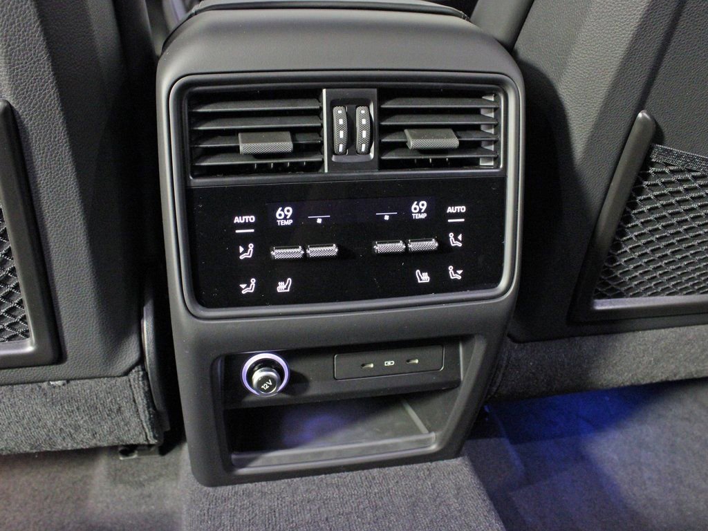 Certified 2025 Porsche Cayenne Coupe image 37