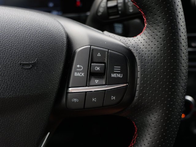 Used 2025 Ford Escape ST-Line Select AWD/4WD image 18