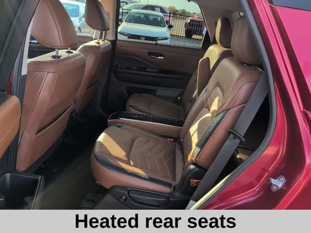 Used 2022 Nissan Pathfinder Platinum w/ Cargo Package image 13
