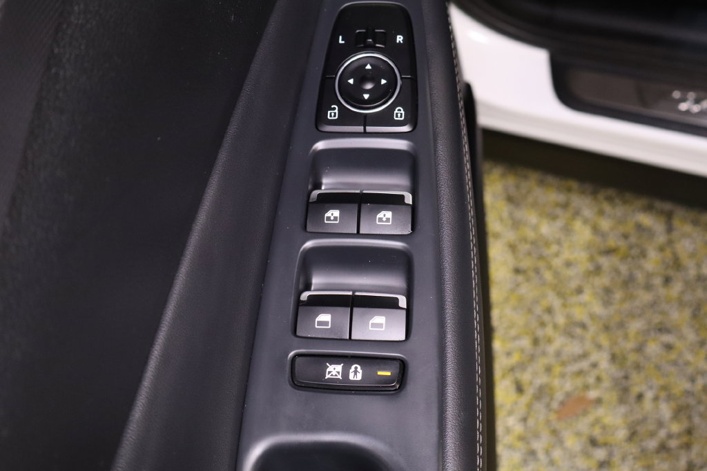 Used 2019 Hyundai Santa Fe Limited FWD image 37