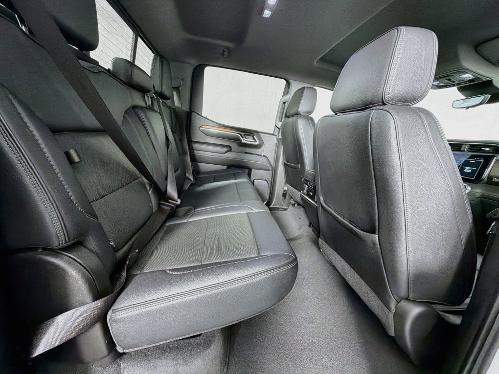 Used 2024 GMC Sierra 1500 Denali w/ Technology Package AWD/4WD image 28