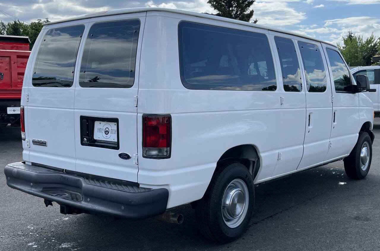 Used 2006 Ford E-350 and Econoline 350 XLT RWD image 5
