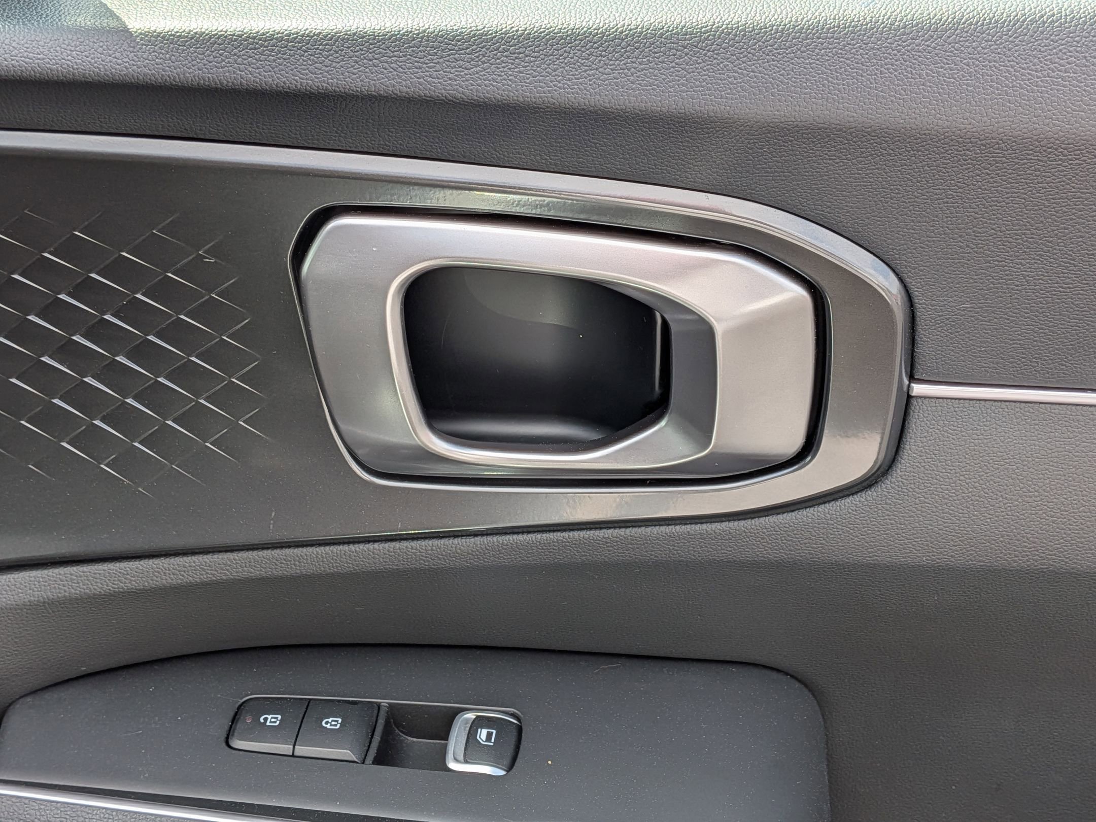 Used 2024 Kia Sorento S image 34