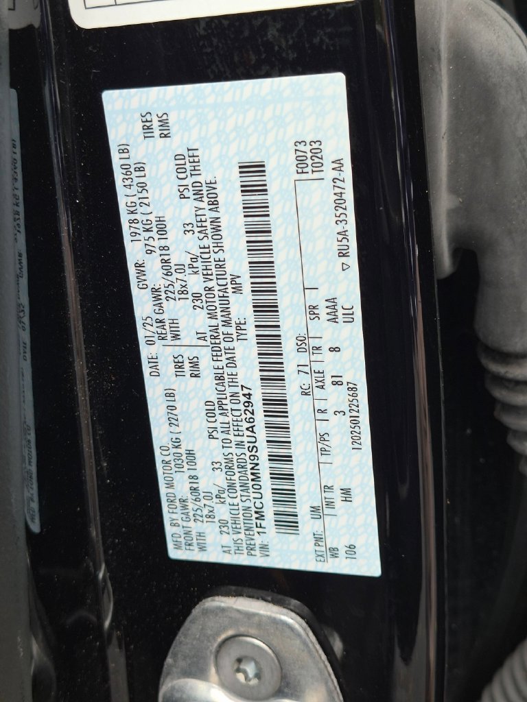 Used 2025 Ford Escape ST-Line FWD image 32