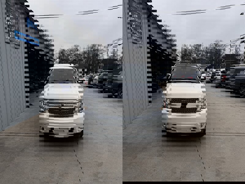 Used 2011 Chevrolet Tahoe LTZ image 14